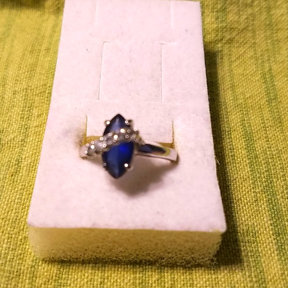 Pretty Ring - image 1